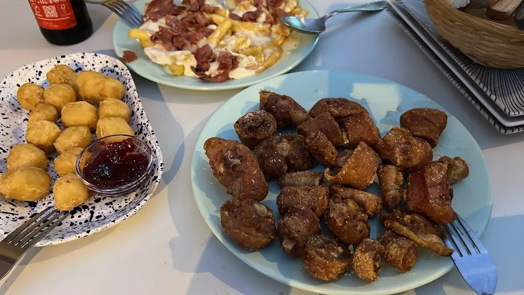 Paco Rubio Marti_Bar Restaurante La Plaza - Dykanei_Villalba de la Sierra_review