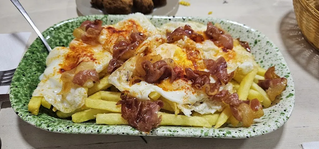 Patricia J. Calleja_Bar Restaurante La Plaza - Dykanei_Villalba de la Sierra_review