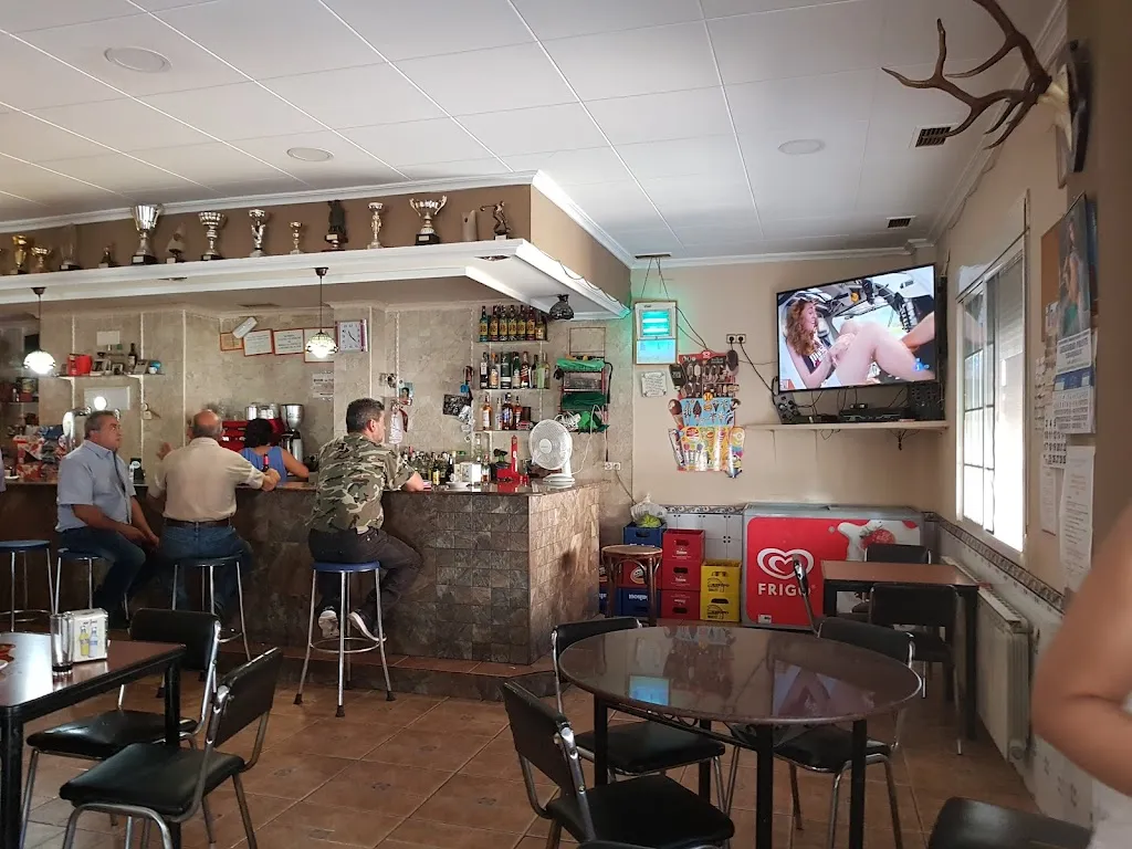 Bar Pinturas Rupestres restaurant in Villar del Humo