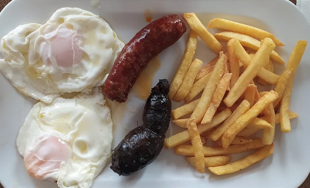 La Butik Del Coreterol ( Sereno)_Villar y Velasco_slider_image_1