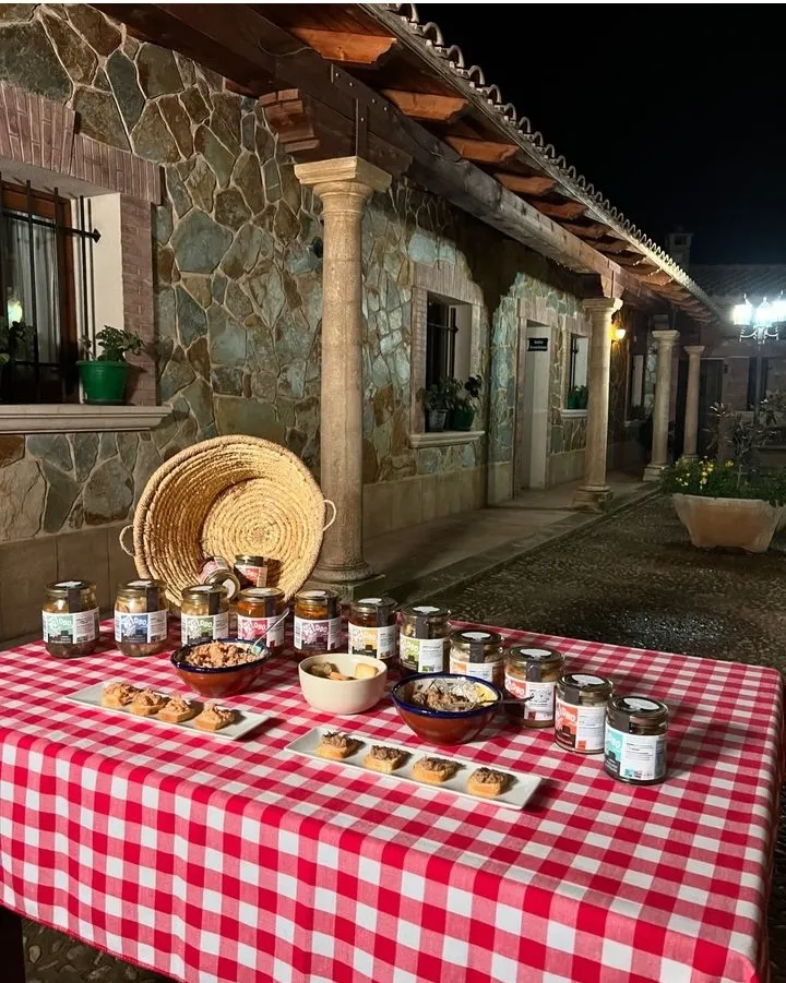 Guisos El Lobo restaurant in Villanueva de la Jara