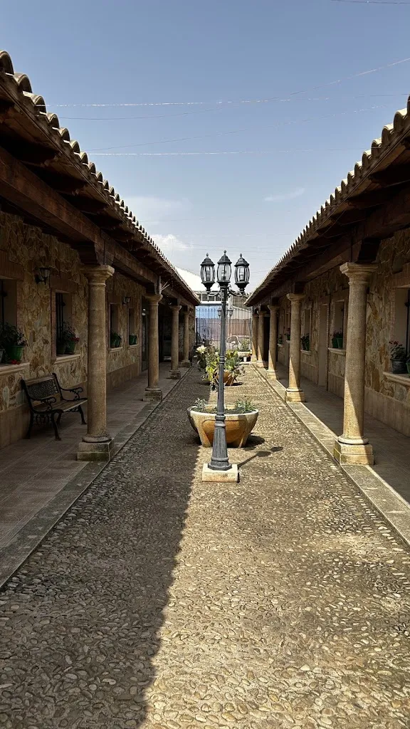 Hilax Gañan_Hotel Rural Las Aldabas_Villanueva de la Jara_review