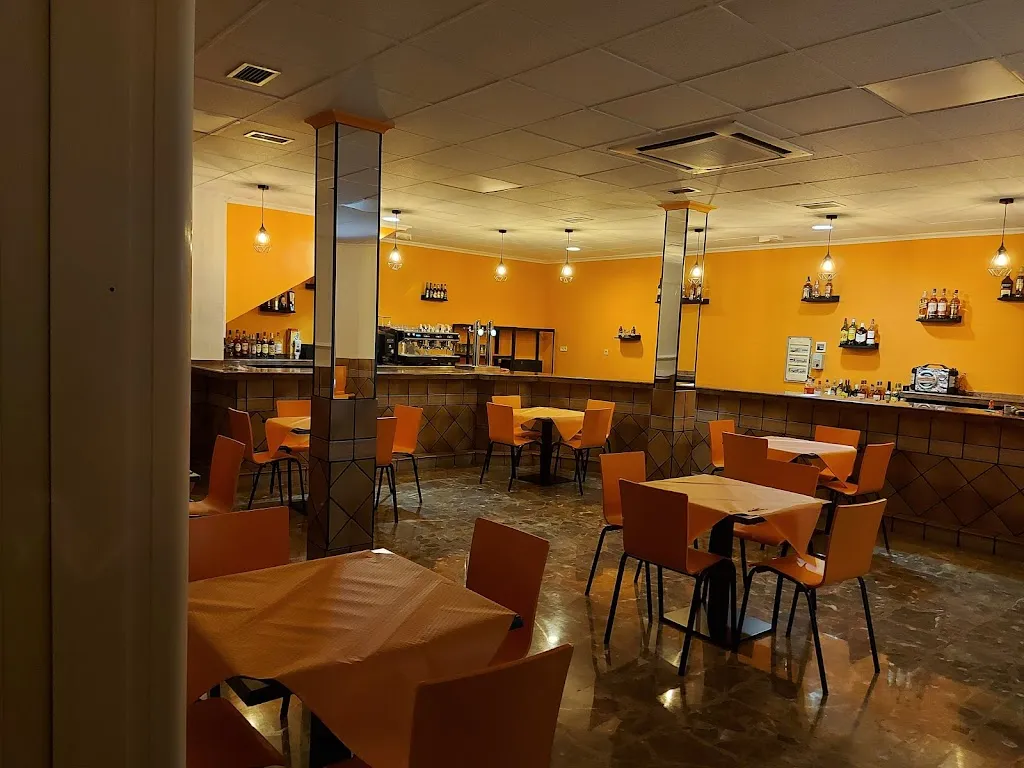 Cafetería El Paseo restaurant in Villanueva de la Jara