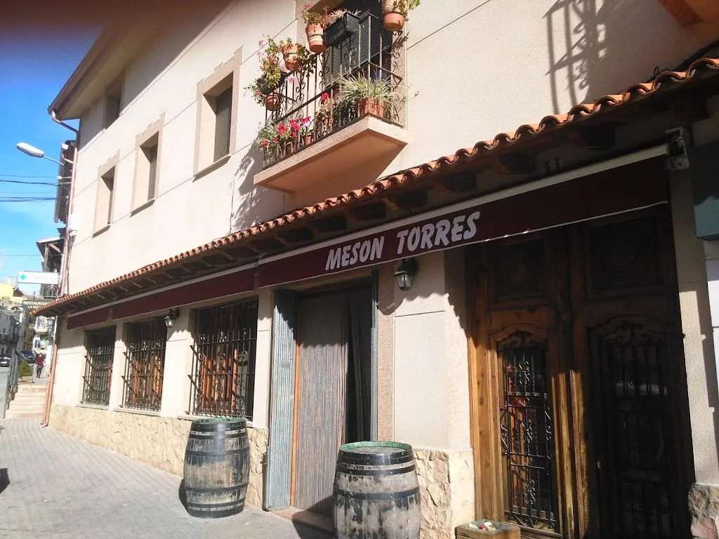 MESÓN TORRES. restaurant in Yémeda