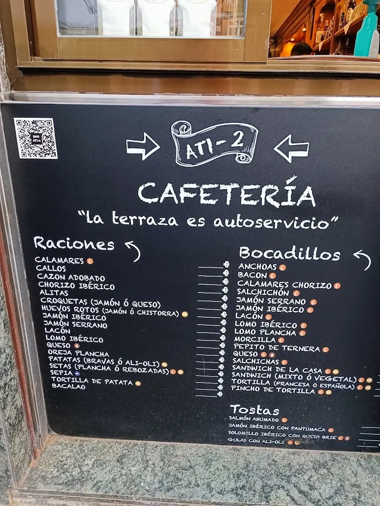 Cafetería ATI-2 restaurant in Villaverde y Pasaconsol