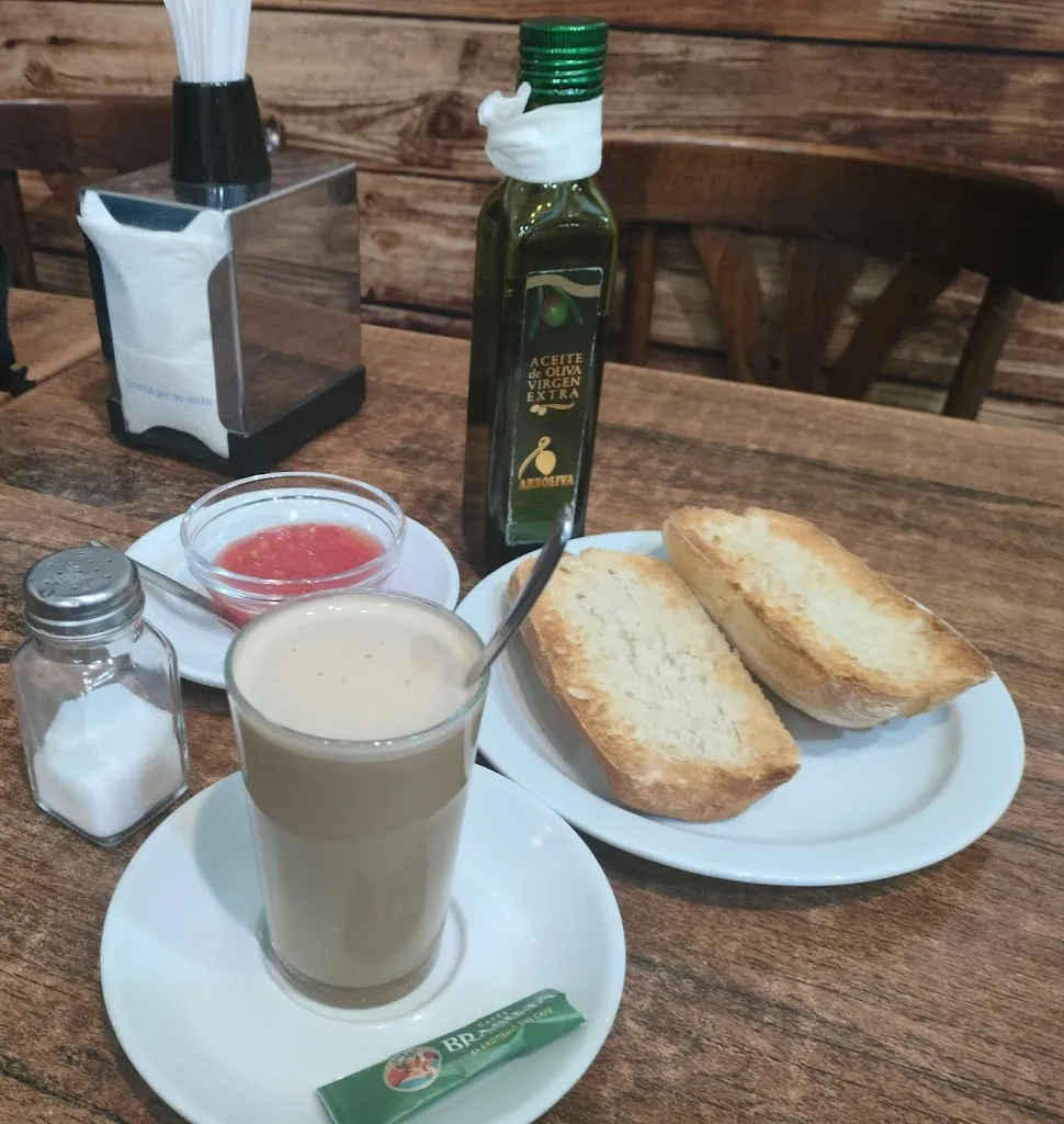 Luis L.V._Cafetería ATI-2_Villaverde y Pasaconsol_review