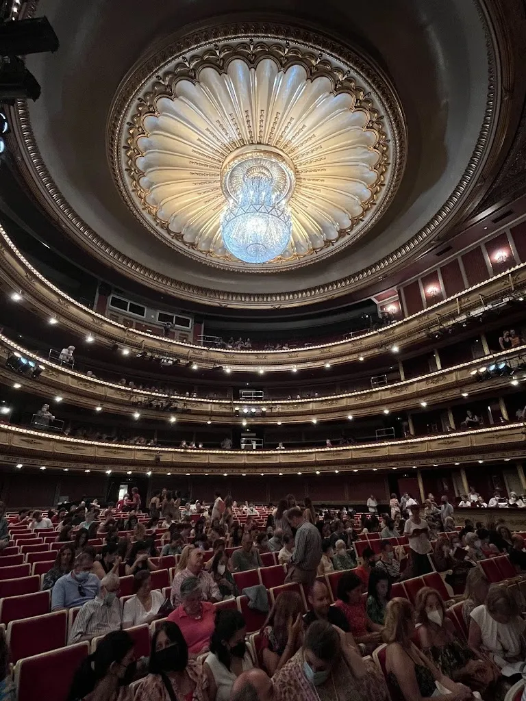 gustavo stecher_Teatro de la Zarzuela_Zarzuela_review