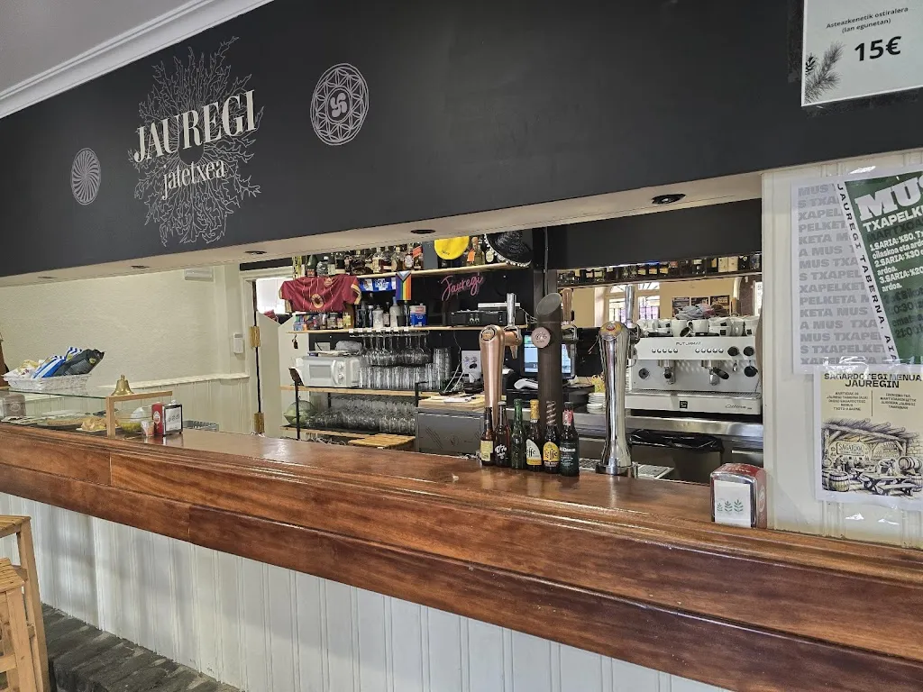 JM L_Restaurante Jauregi_Aia_review