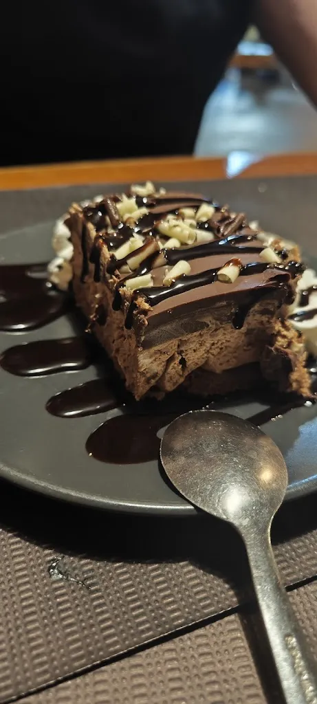 L S_Radikal Cheyenne Saloon_Anoeta_review