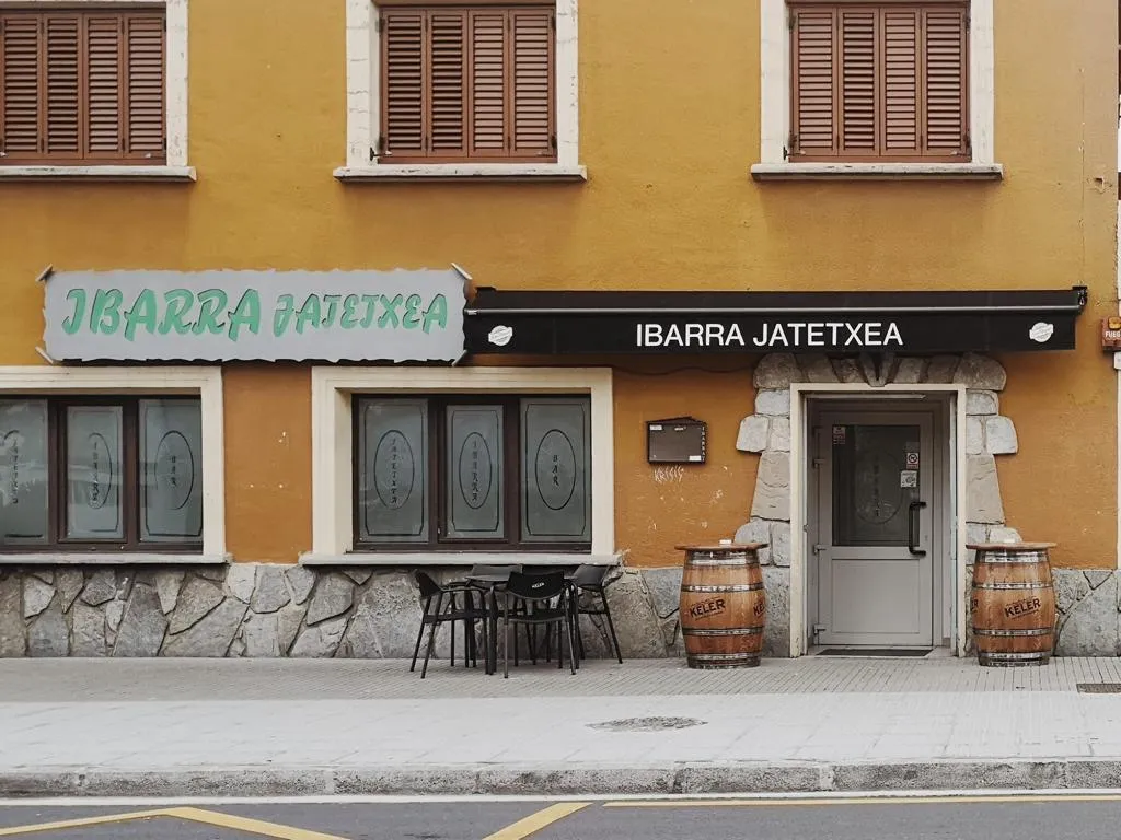 Ibarra Jatetxea restaurant in Aretxabaleta