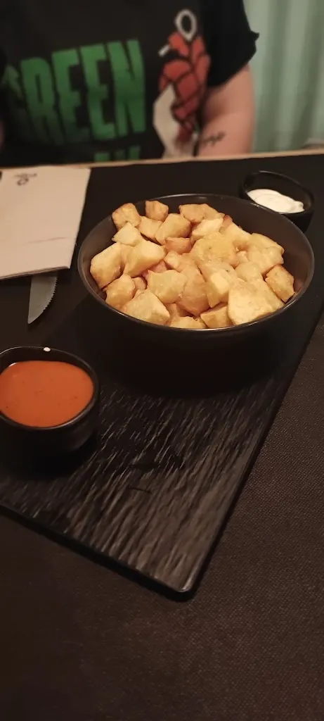 Maitane A._Buket Gastrobar_Aretxabaleta_review