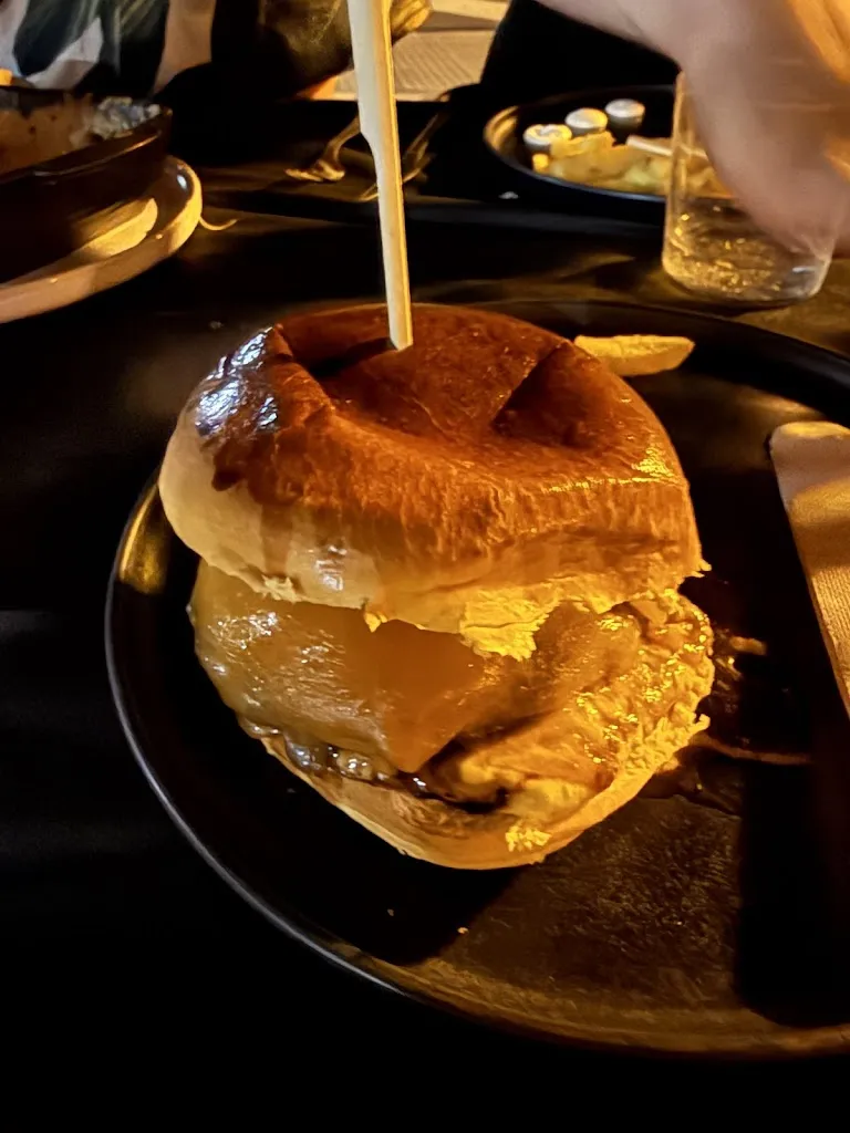 Miguel Lopez Cardete_Atseden Vinoteca_Aretxabaleta_review