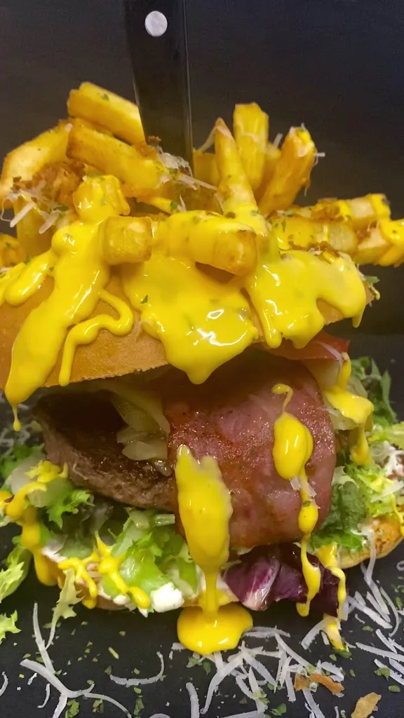 Moon lounge&burgers_Tarancón_slider_image_2