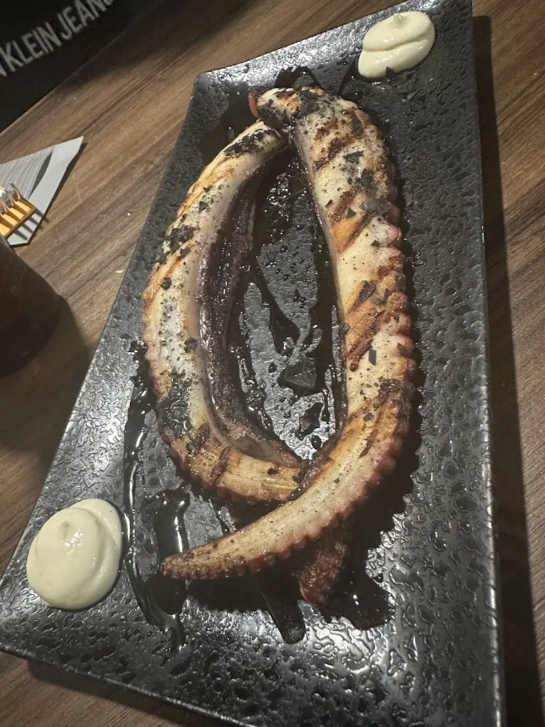 Paula Ortega_Cervecería poker's_Tarancón_review