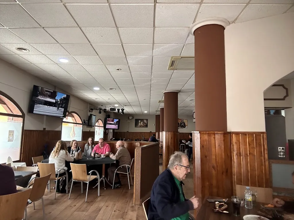 Cervecería poker's_Tarancón_slider_image_1