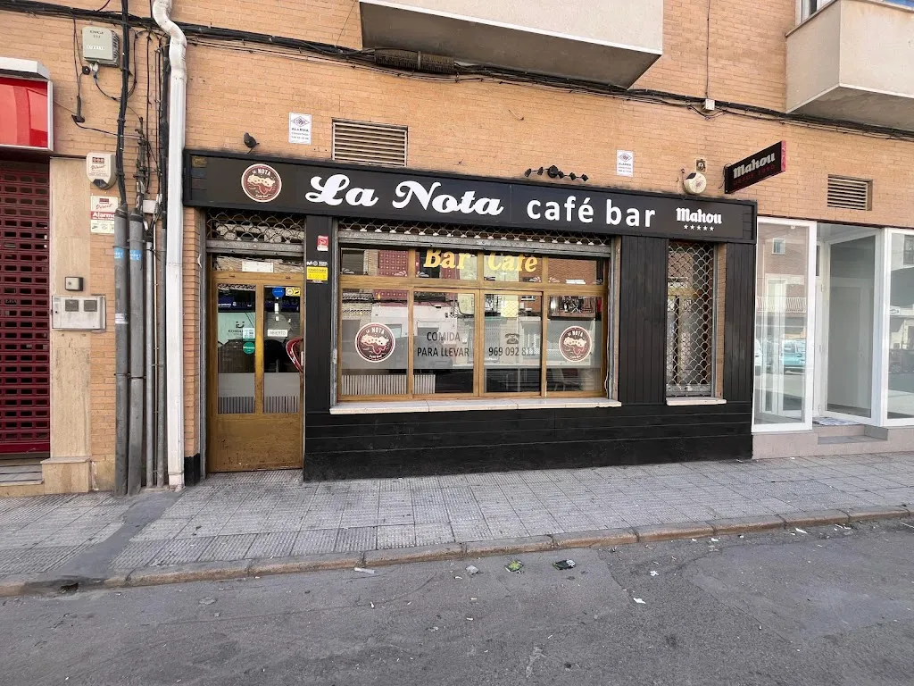 La Nota Cafe Bar restaurant in Tarancón