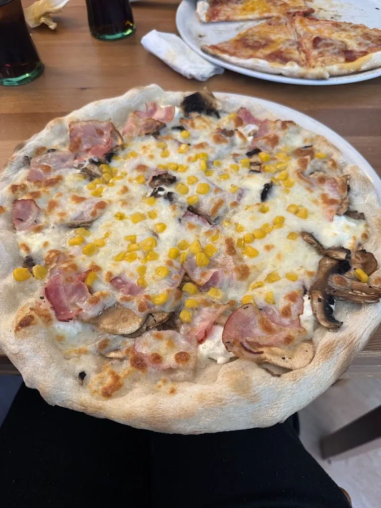 Oscar David Gil Valera_BASILICO Pizza al Taglio_Tarancón_review