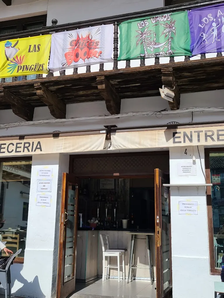 CERVECERÍA CAFETERÍA ENTRE ARCOS ristorante a Tarazona de la Mancha