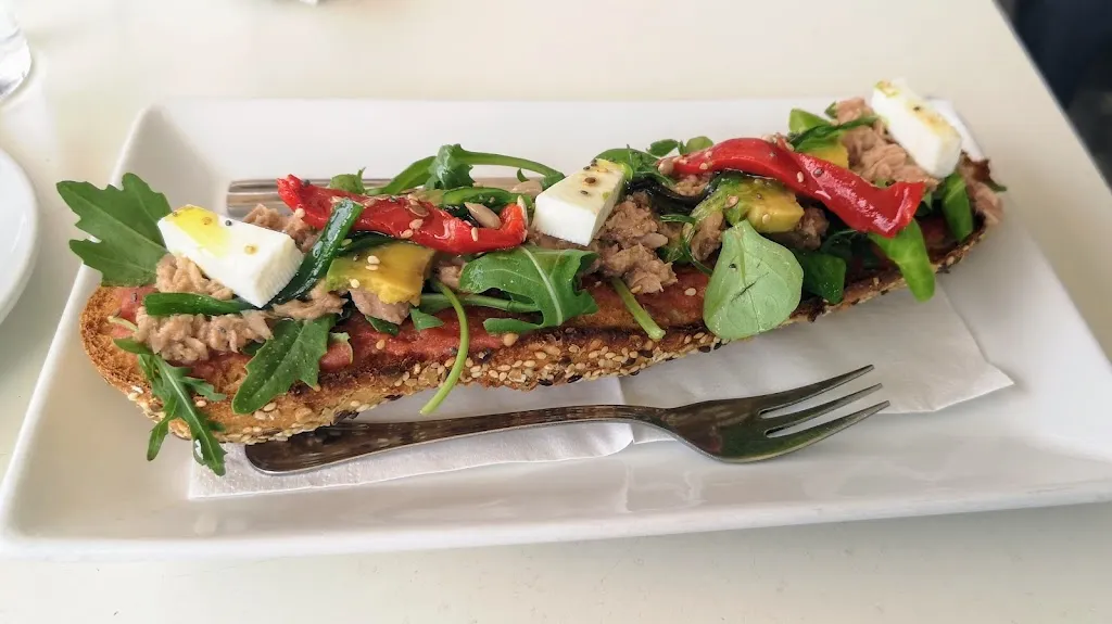 CERVECERÍA CAFETERÍA ENTRE ARCOS_Tarazona de la Mancha_slider_image_2