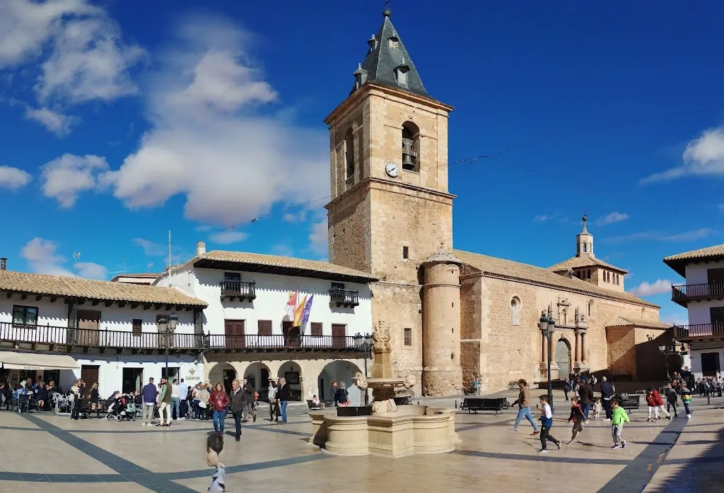 CERVECERÍA CAFETERÍA ENTRE ARCOS_Tarazona de la Mancha_slider_image_3