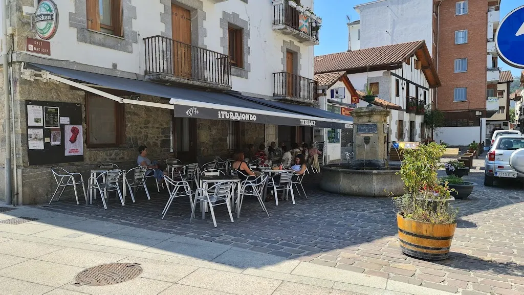 Iturriondo Jatetxea restaurant in Asteasu