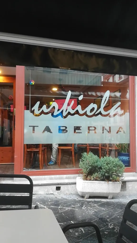 Bar Urkiola restaurant in Andoain