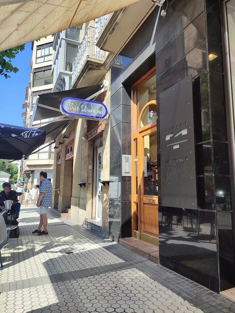 Bar Danena_Andoain_slider_image_1
