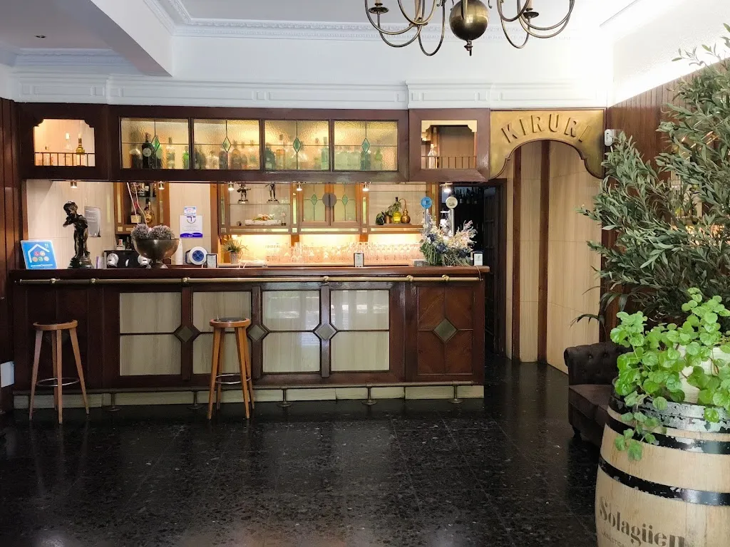 Stanley Wong_Kiruri_Azpeitia_review