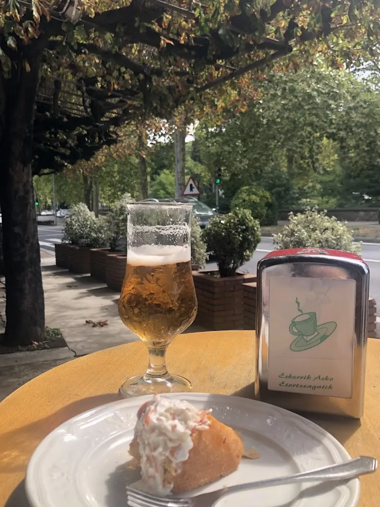 Michael Mohr_Kiruri_Azpeitia_review