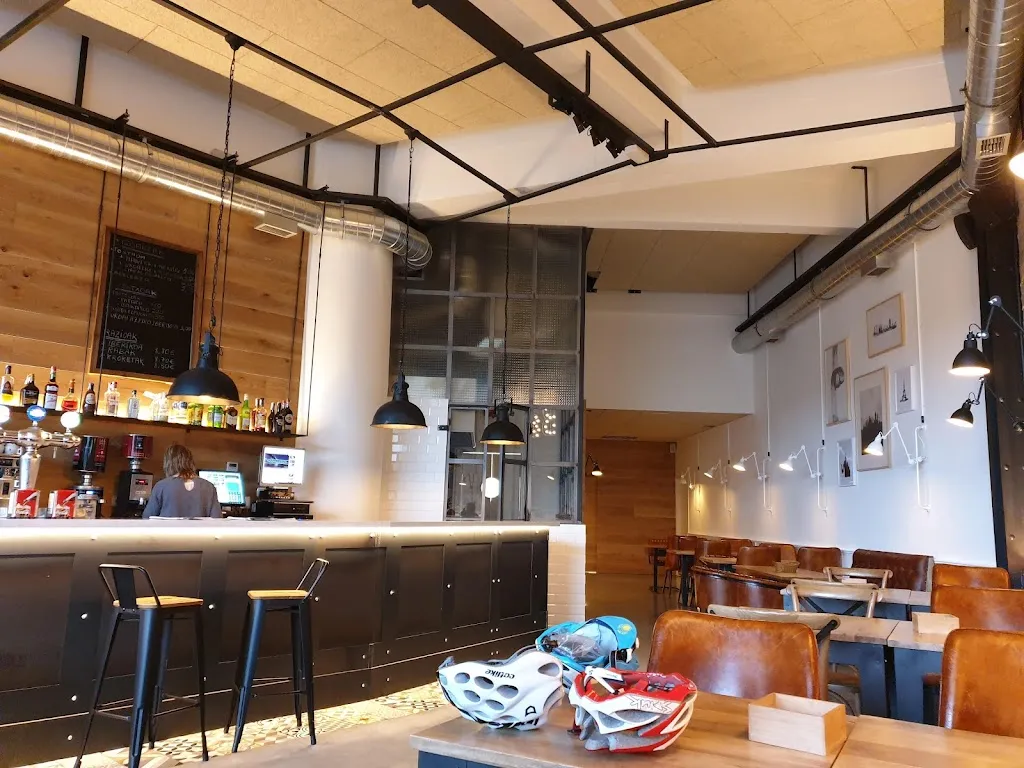 RESTAURANTE CAFE B&R BRASERIE_Azpeitia_slider_image_3