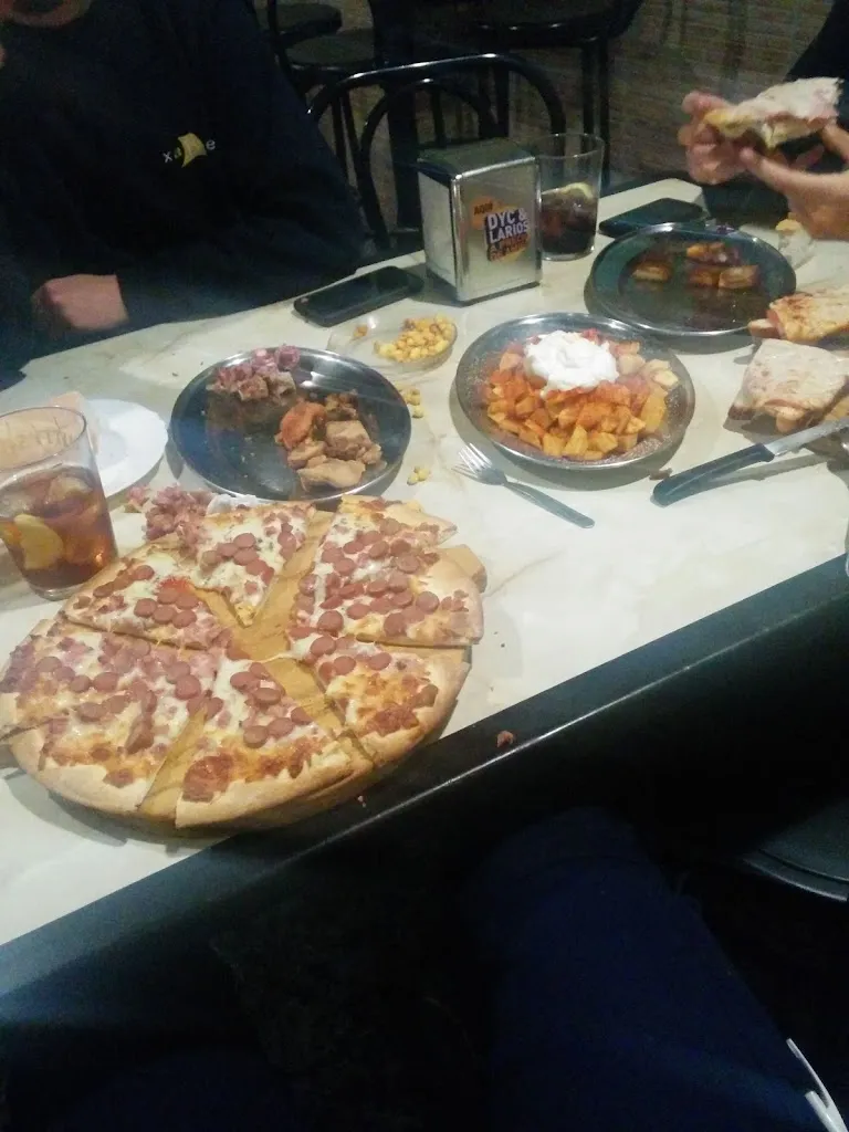 Menu_PIZZERÍA BANANAS._Villapalacios_image_5