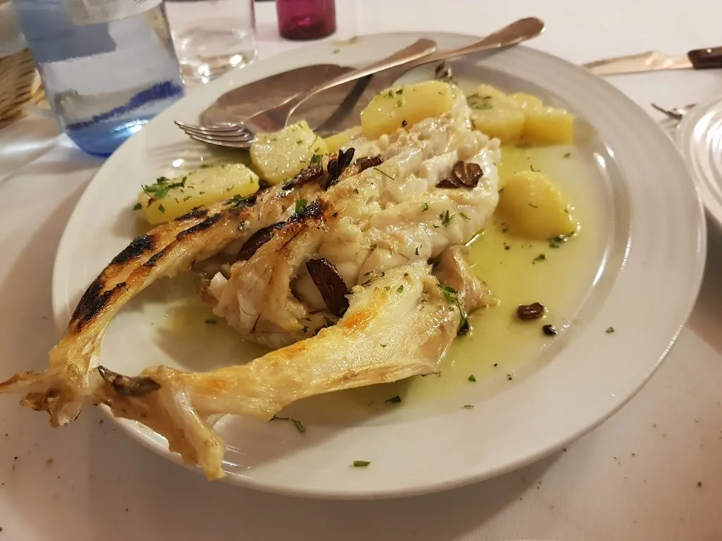 Sagasti Zahar jatetxea restaurant in Azpeitia