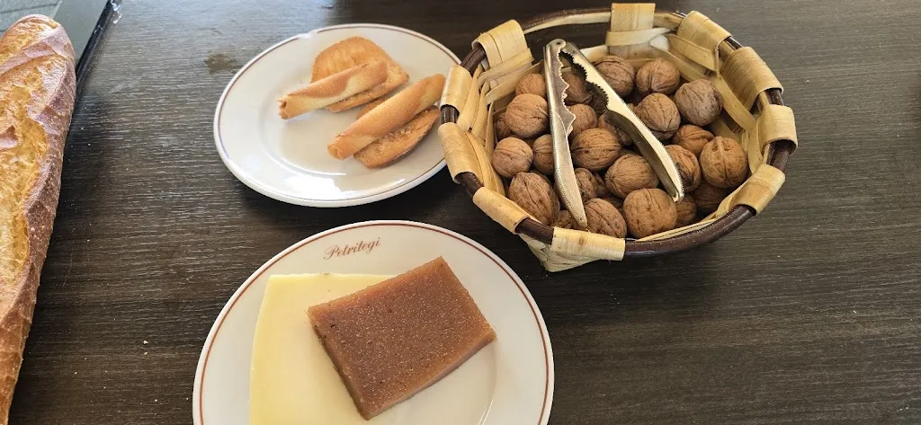 Youssef Kubis_Petritegi Sagardotegia-Bodega_Astigarraga_review