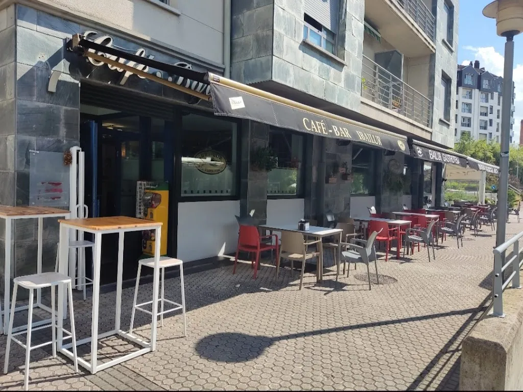 Ibailur Sagardoteka restaurant in Astigarraga