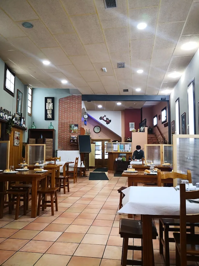 Akelenea sagardotegia restaurant in Astigarraga
