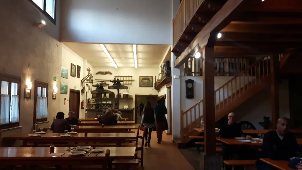 Mariana Carnelli_Rezola_Astigarraga_review