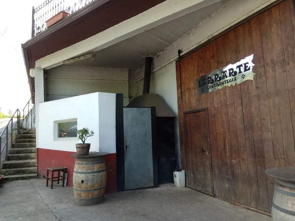 Larrarte Sagardotegi-Jatetxea restaurant in Astigarraga