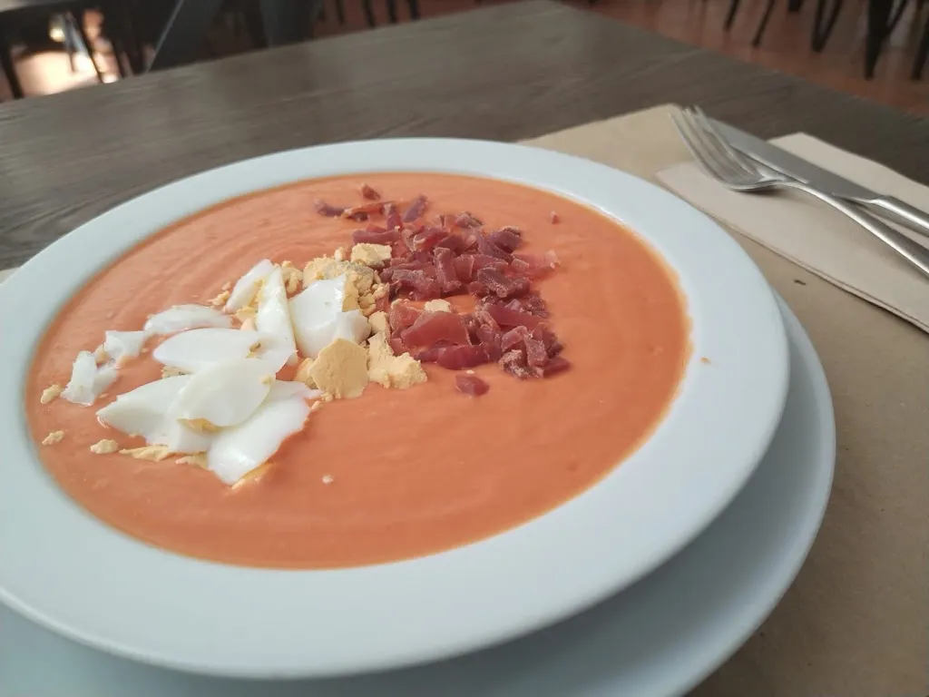 Daniel Ramirez_Vergara_Bergara_review