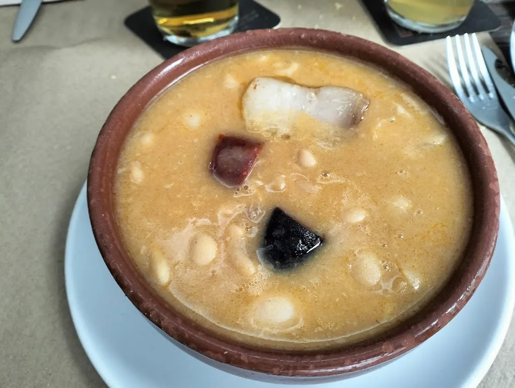 M. Ángeles Castro Sanchez_Vergara_Bergara_review