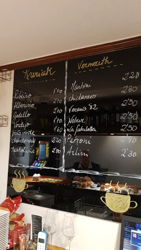 Menu_Bar Ezkiña_Arrasate/Mondragón_image_2