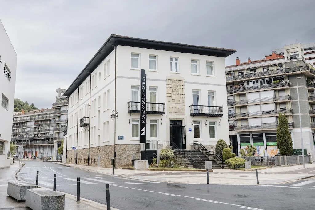 Hotel Mondragon_Arrasate/Mondragón_slider_image_1