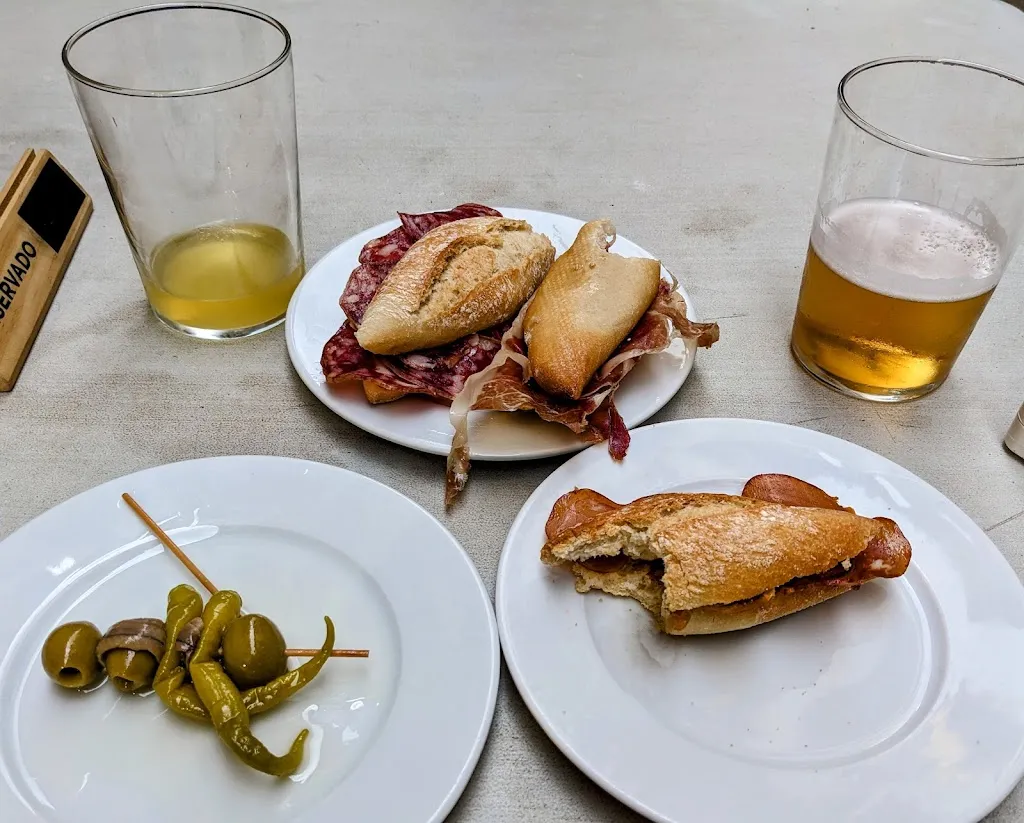 Avant Lard Travel - by Houston Porter_Mazzantini taberna_Deba_review