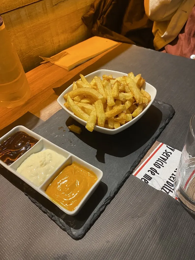 Iosu Goikoetxea_Trinkete_Eibar_review