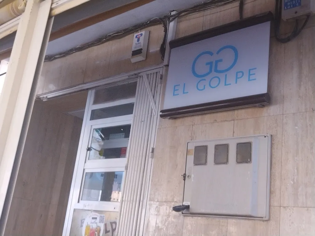 Jesus Cremaet_Bar El Golpe_Villamalea_review