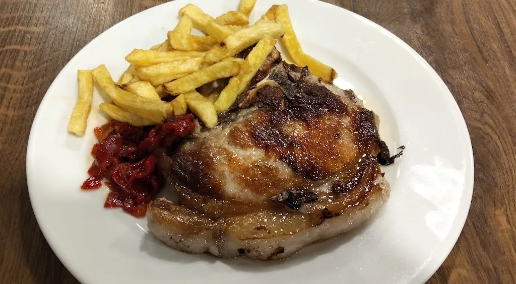 AT graphic designer_Asador Kattalin_Beasain_review