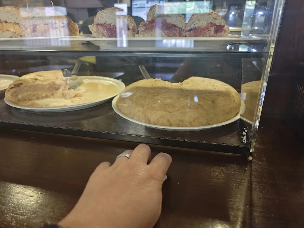 miguel angel de la hera_Aldaxka Kafetegia_Beasain_review