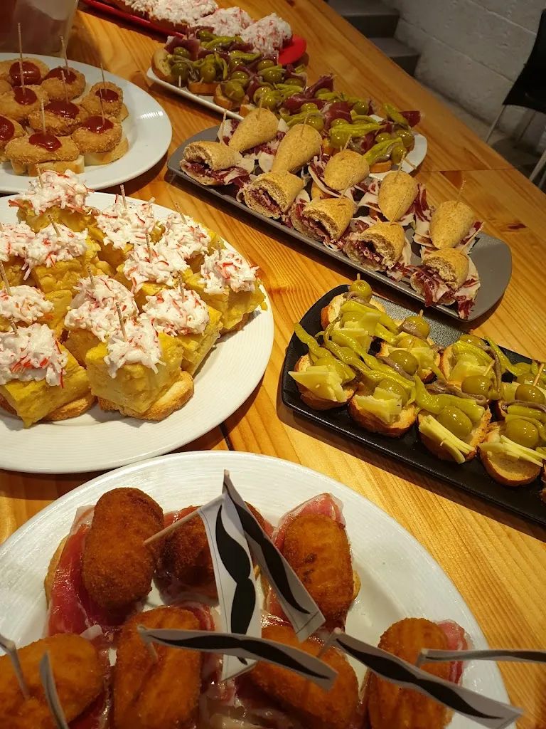 Txantxangorri Taberna/Bar_Beasain_slider_image_3