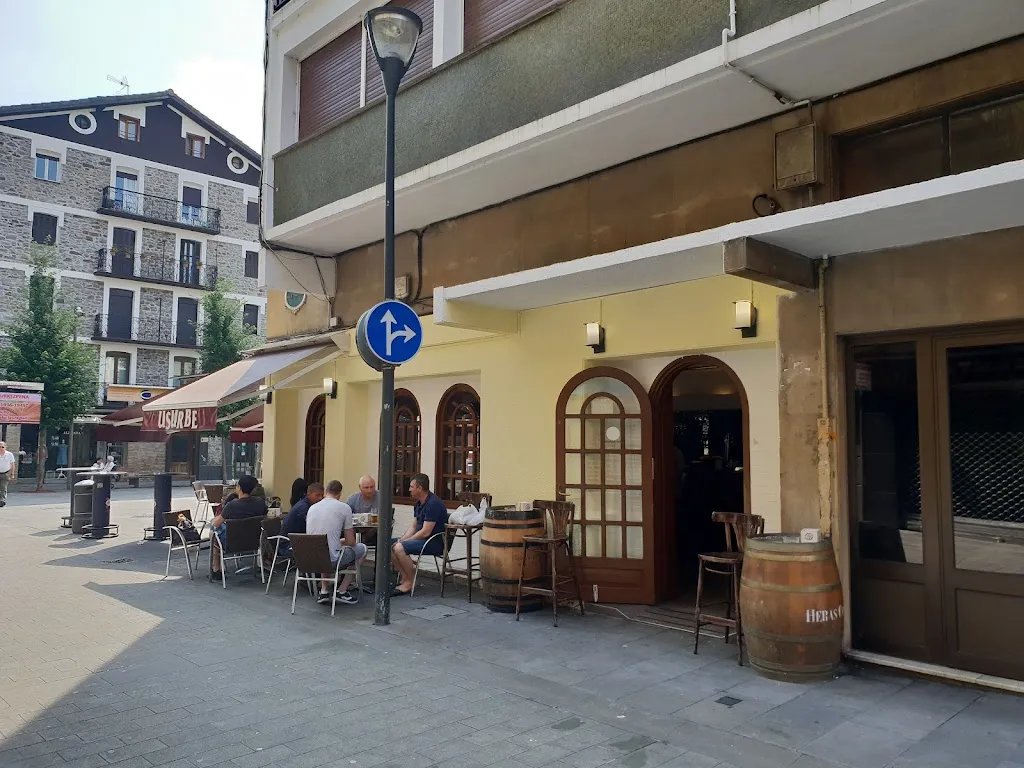 Usurbe Taberna_Beasain_slider_image_2