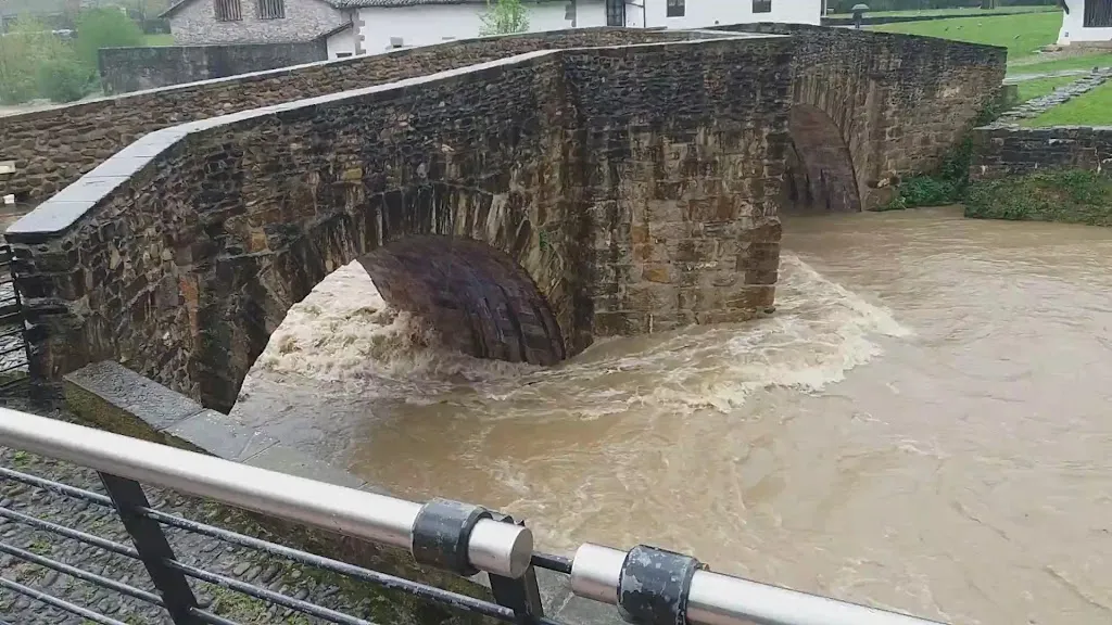 HOTEL RESTAURANTE DOLAREA restaurant in Beasain