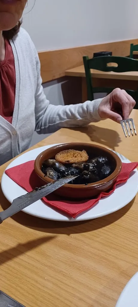 Elena_Borondegi Taberna_Errezil_review